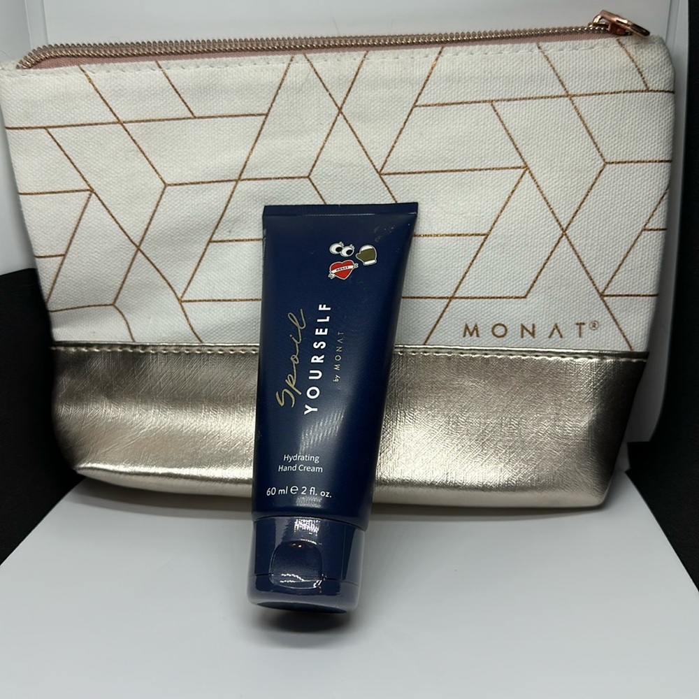 Monat Spoil Yourself Hand Cream & Cloth CosmeticBag Cream/Rose Gold zipper close